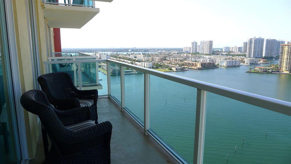 Luxury Apartments At Intracoastal Sunny Isles Beach Exterior photo